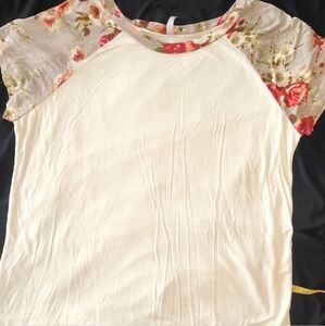 Acting Pro Cream Top with Floral Sleeves